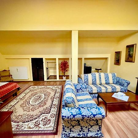 Casa Republicii Hotell Braşov Eksteriør bilde